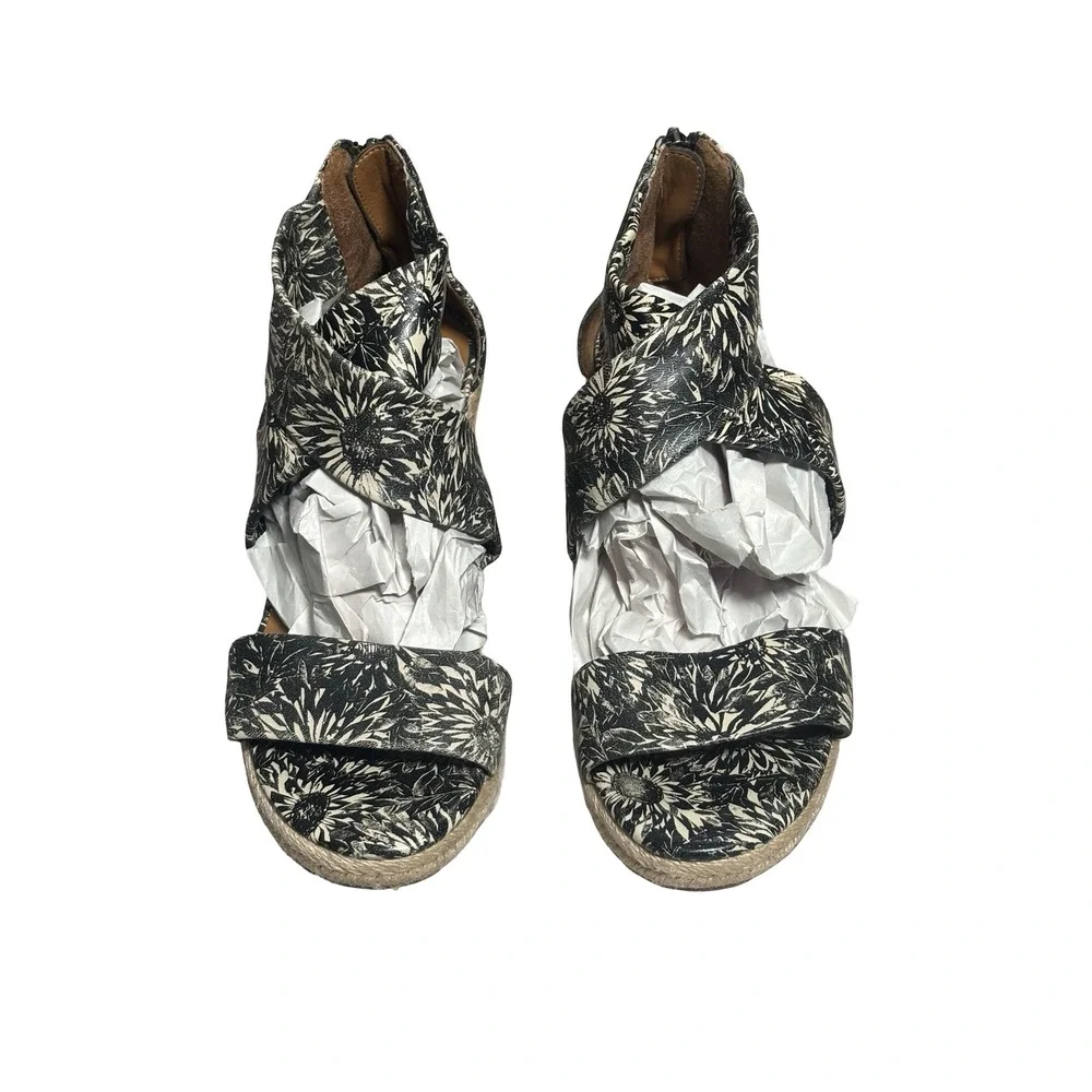 Patricia Nash Sunflower Print Leather Espadrille Wedges Size 8 Black White